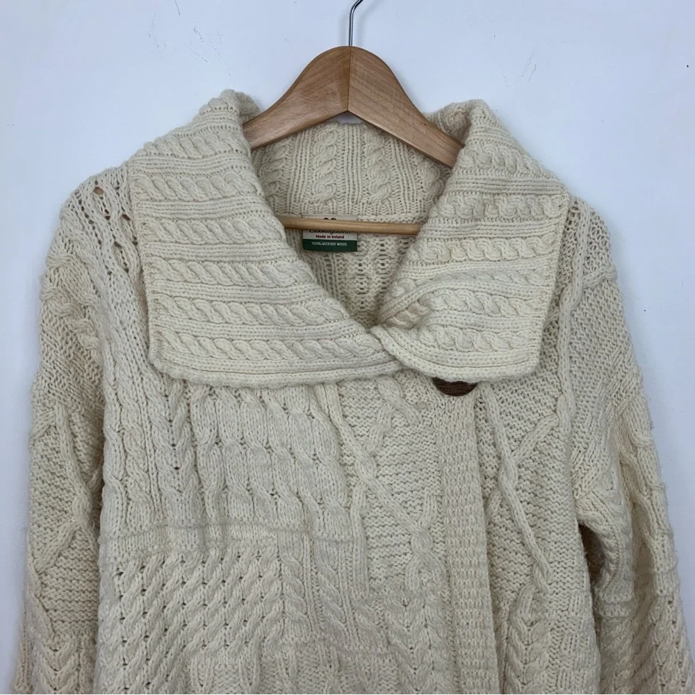 Carraig Donn Irish Chunky Collared Aran Cable Knit Sweater - Picture 7 of 12